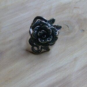 Women's Rose "Bad Girl" Sparkly Black Silver & Chrome Flower Ring